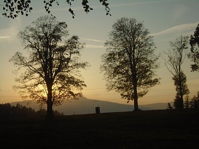 Sluníčko nad Ještědem.