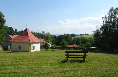 06-hermankovice-9-vyhled-od-kostela.jpg