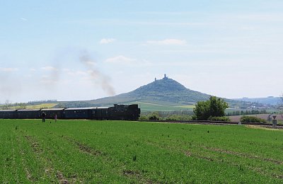 06 Všudybylka a Házmburk.jpg