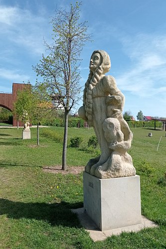 07-libuse.jpg