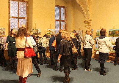 Jedna z výstavy v Senátu