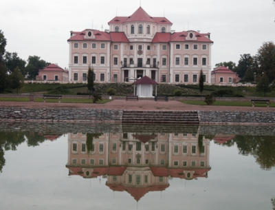 Zámek Liblice dvojmo