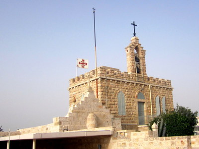 Chrám Pastýřů s typickým jeruzalémským křížem
