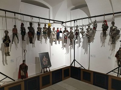 10-473.jpg