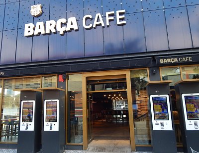 Je libo kávu v Barca cafe?