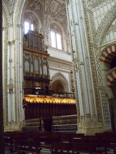 18-cordoba-interier-mesity.jpg