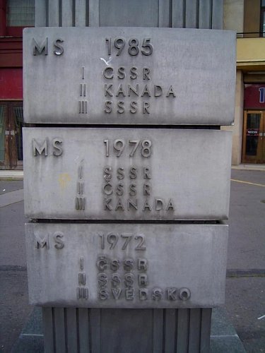 18-socha-hokejista-detail-podstavce.jpg