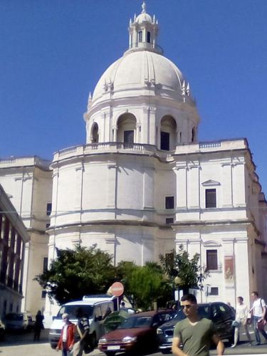 Původně to byl kostel sv. Engrácie ze 17. století, nyní Pantheon.