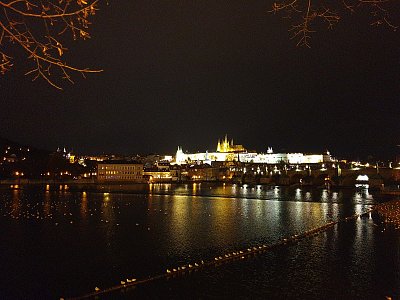 Pražsk hrad v noci