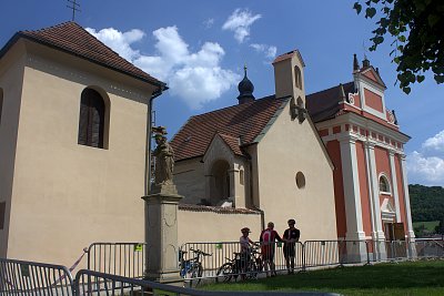Kostely v Tetíně