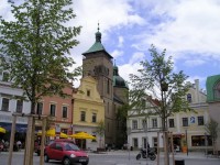 Kostel Nanebevzetí Panny Marie a část náměstí