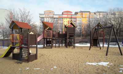 Na hřišti je prázdno