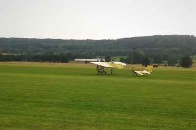 Blériot XI. na letišti u Dvora Králové
