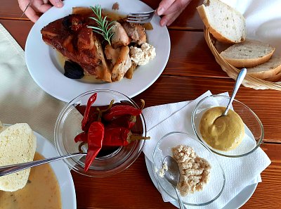 Tady se hoduje! *  (nesoutěžní)