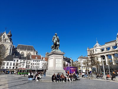 Nechť nas jeho Světla navždy osvetluji....*