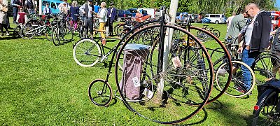 Haškova velocipiáda na Všeni.