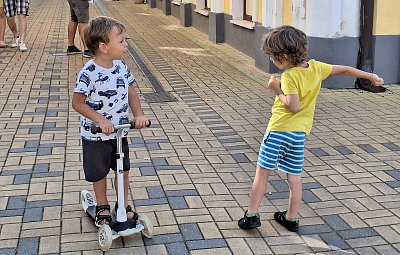 A teď pojedeš tudy!