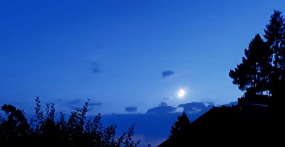 Letí UFO?
