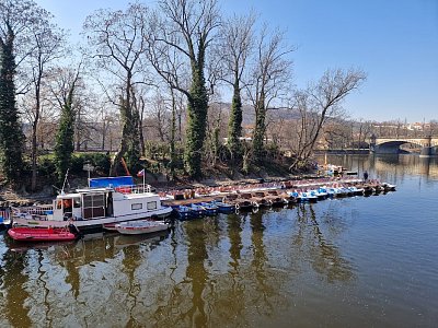 Pozor - k vyplutí připravit!
