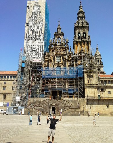 Průčelí Katedrály sv. Jakuba v Santiago de Compostela. Bohužel s lešením