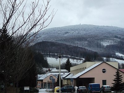 Za námi škola s Biskupskou kupou