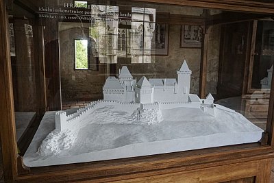 27-model-hradu.jpg