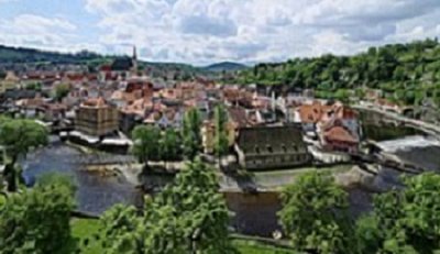 Český Krumlov s pohledem na meandry Vltavy