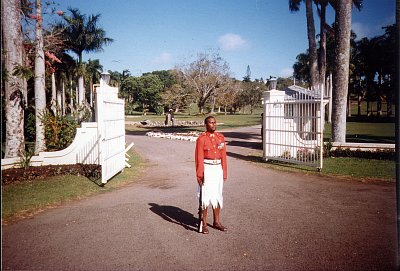 Fidži - prezidentská stráž v hlavním městě Suva
