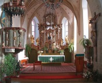 Interiér loučimského kostela
