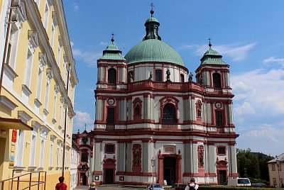 16. Bazilika sv. Vavřince a sv. Zdislavy