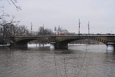8-za-mostem-legii-hrad-3.jpg