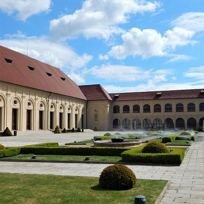 Terasa u Jízdárny Pražského hradu