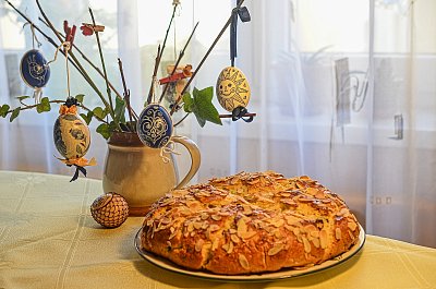 Zátiší s mazancem