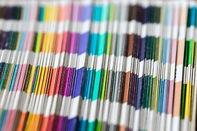 Co je systém přímých barev PANTONE