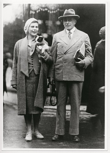 Adolf Loos s manželkou Klárou Beckovou_foto archiv SDCN.jpg
