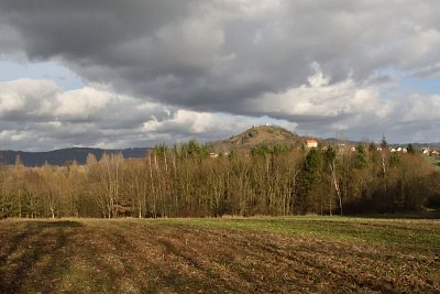 Předjarní krajina