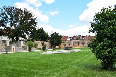 V zámeckém parku v Jičíně