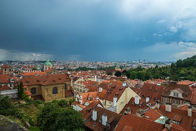 Žene se bouřka veliká