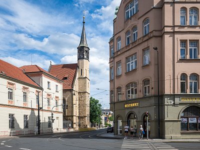 Pražská Pisa - kostel Zvěstování Panny Marie Na Slupi