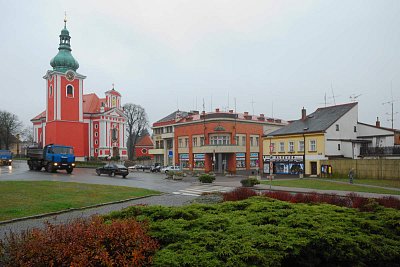 Červený Kostelec