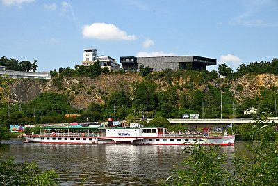 Pod barrandovskými terasami