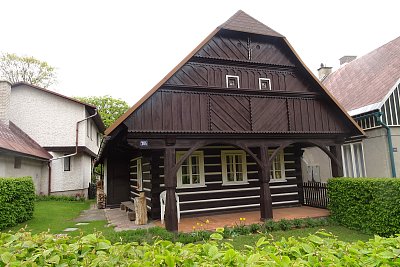 Vzpomínka na dětství v Lomnici nad Popelkou