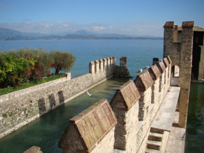 ....pohled z hradu Sirmione