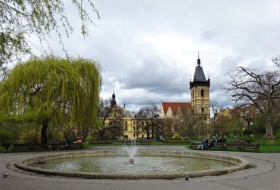 Odpoledne na Karlově náměstí