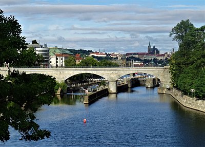 Pohled ze Štvanické lávky