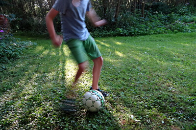 Téma dne: Jednonohý  a bezhlavý fotbalista