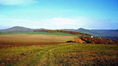 Podzimní středohorská krajina