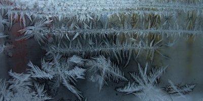 Na skle  mrázem malované