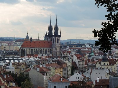 Pohled na Týnský chrám z Letné