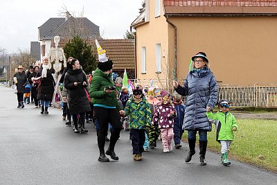 Štěbetavý masopustní průvod*